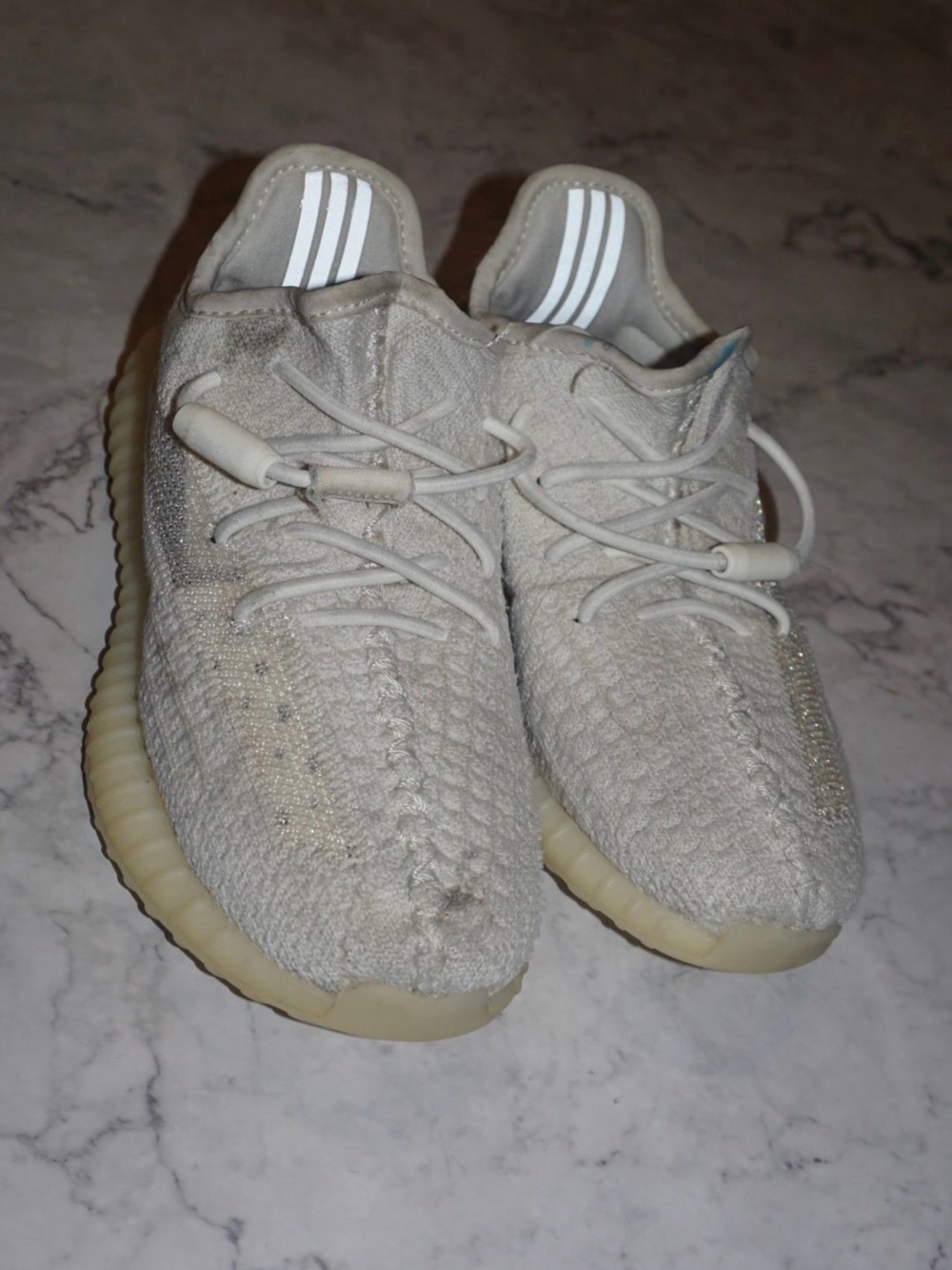 Yeezy 350 Boost V2 Bone White (Kids 13k) - Picture 4 of 11